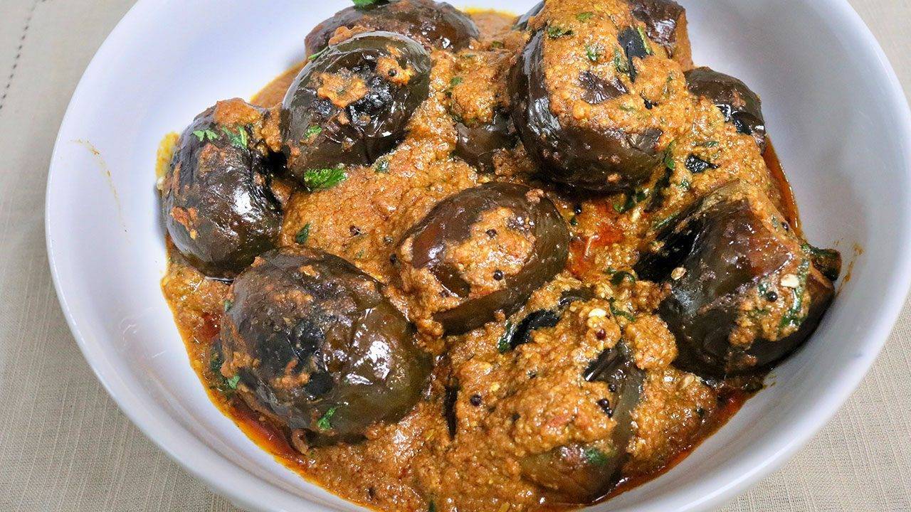 Hyderabadi stuffed eggplant curry