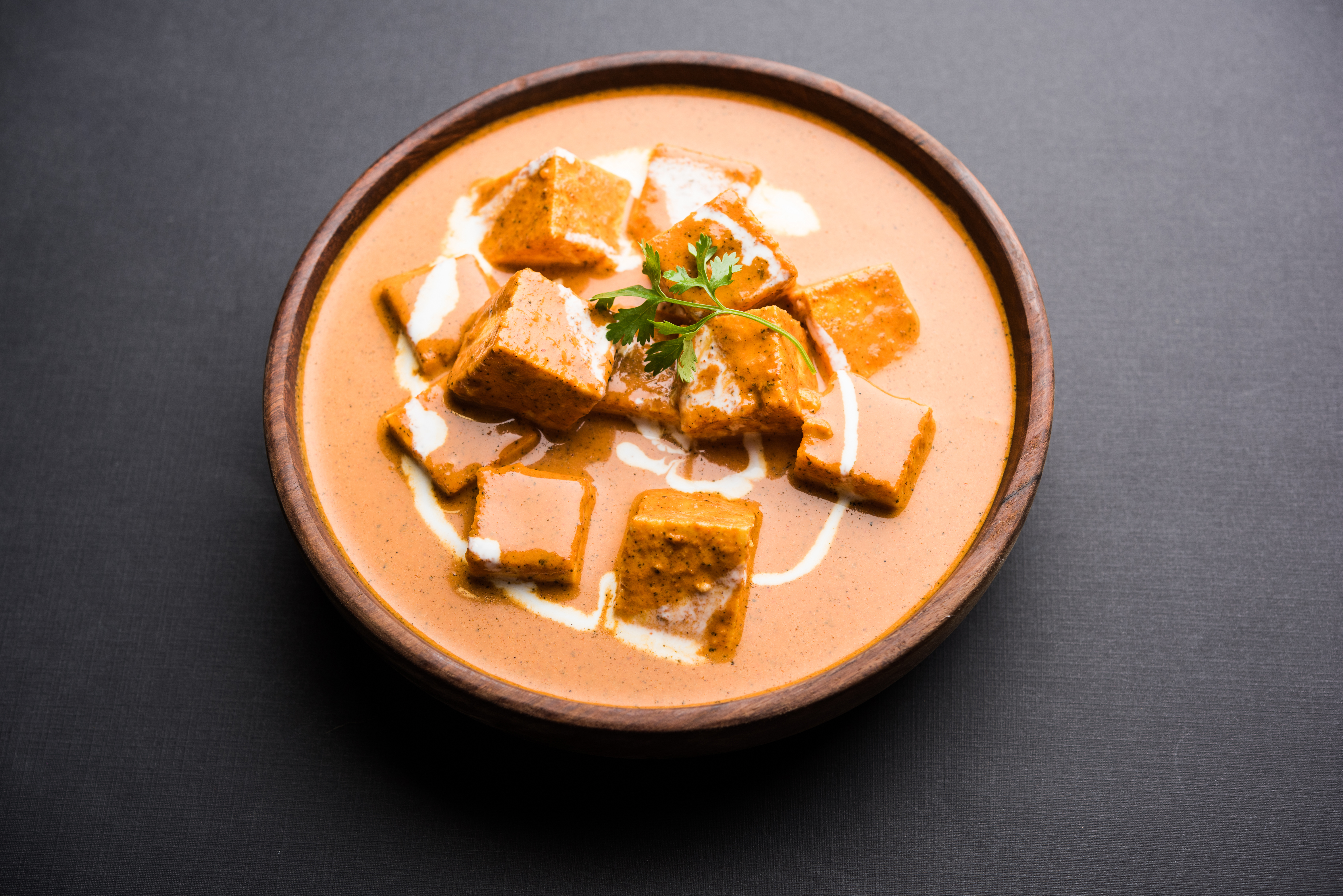 Royal cottage cheese in rich gravy